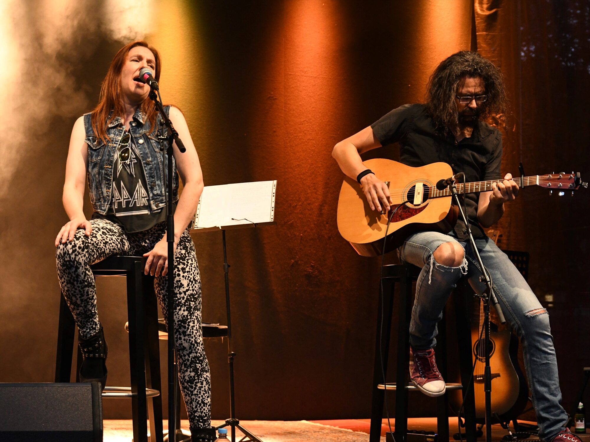 Hutkonzert mit < < REWIND - Acoustic-Rock